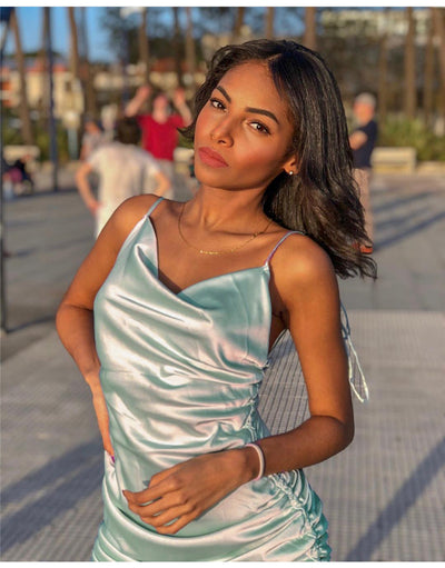 Vestido Sensual con Camisola de Satén - Image 11
