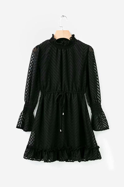 Vestido de Encaje Negro Elegante con Rayas Transparentes - Manga Larga para Otoño e Invierno - Image 4