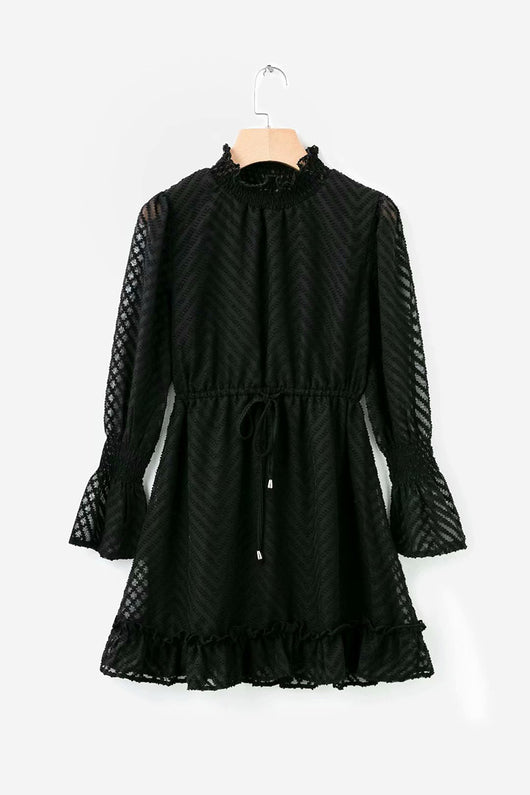 Vestido de Encaje Negro Elegante con Rayas Transparentes - Manga Larga para Otoño e Invierno - Image 4