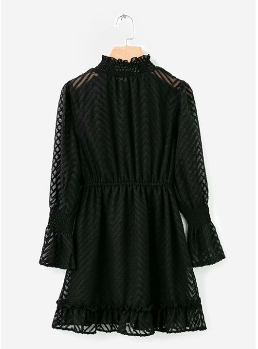 Vestido de Encaje Negro Elegante con Rayas Transparentes - Manga Larga para Otoño e Invierno - Image 5