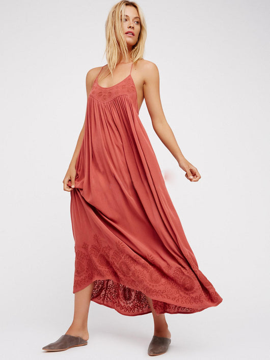 Vestido Largo Bordado con Tirantes Ajustables - Image 6