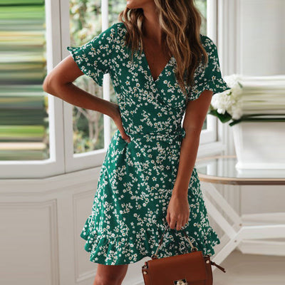 Vestido Floral de Gasa con Escote V y Cordones - Image 14