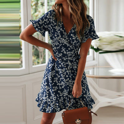 Vestido Floral de Gasa con Escote V y Cordones - Image 19