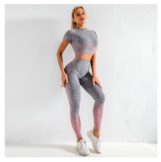 Ropa de Yoga Tejida sin Costuras - Image 12