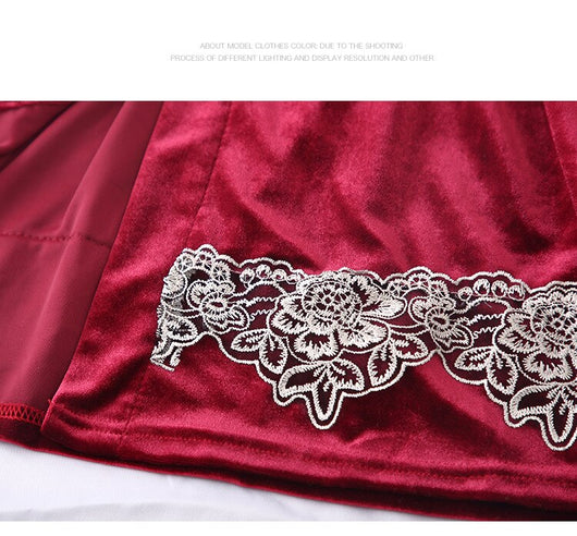 Pijama de Encaje Sensual para Mujer - Image 15