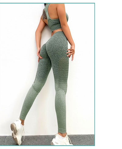Pantalones de yoga sin costuras con degradado tie-dye y diseño calado - Image 15