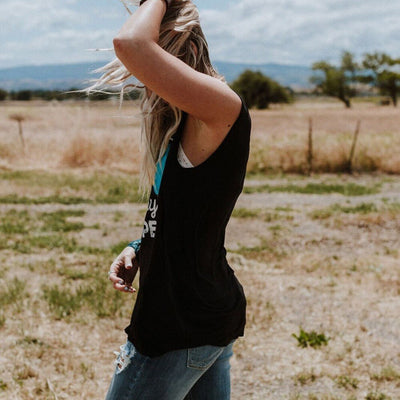 Camiseta sin Mangas para Mujer Happy Camper - Diseño Estampado Casual - Image 9