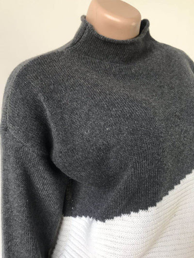 Suéter de Cuello Alto Contraste con Mangas Irregulares Acanaladas - Image 60