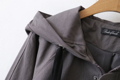 Abrigo Largo Impermeable con Capucha - Estilo Casual y Versátil - Image 10