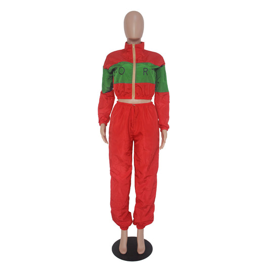 Gabardina con Costuras Bicolor y Estampado de Letras - Image 36