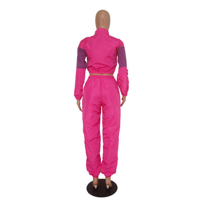 Gabardina con Costuras Bicolor y Estampado de Letras - Image 38