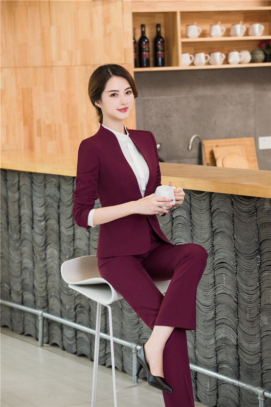 Traje Formal Vino Tinto Talla Pequeña con Peto - Image 13