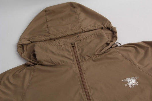 Abrigo Táctico Outdoor Impermeable - Image 18