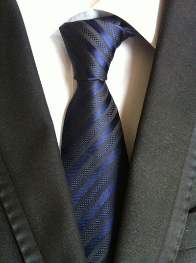 Corbata Formal para Hombre de Negocios - Image 16