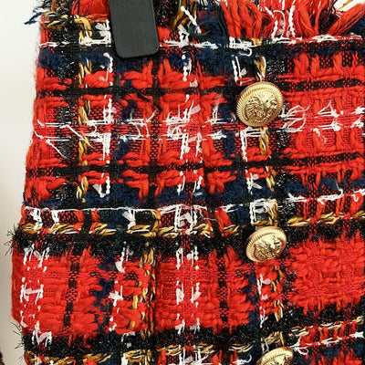 Shorts Tweed Cuadros Rojo y Negro con Botones - Image 10
