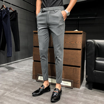 Pantalones Cropped a Rayas - Elegancia Profesional y Moderna - Image 32