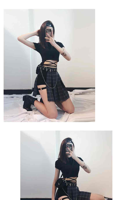 Falda Short Gótico Cuadros con Cadena y Detalles Hueco - Image 7