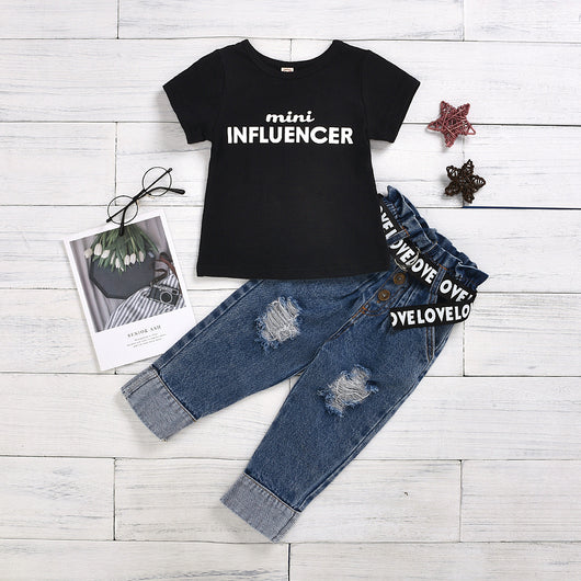 Conjunto Urbano: Camiseta Estampada con Pantalón Denim Rotos y Cinturón - Image 7