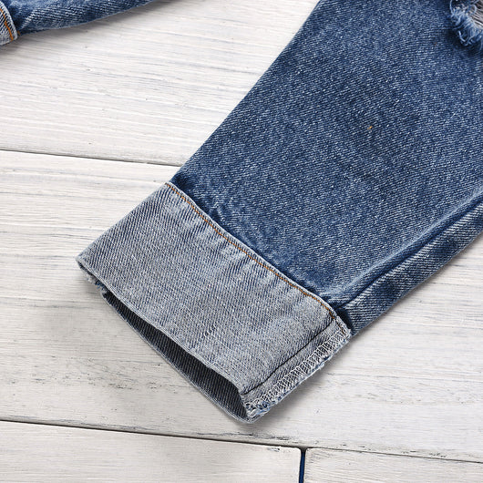 Conjunto Urbano: Camiseta Estampada con Pantalón Denim Rotos y Cinturón - Image 10