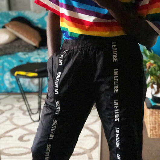 Pantalones Casuales con Detalles de Cinta Bordada - Image 7