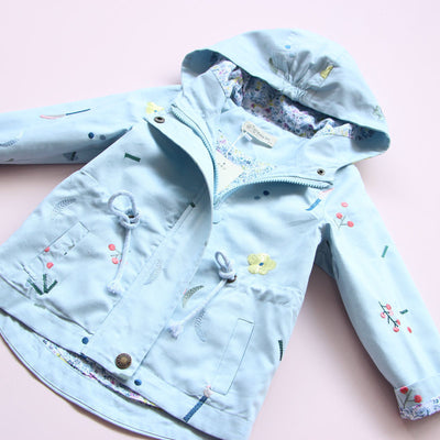 Cortavientos Infantil con Capucha y Bordado - Image 18