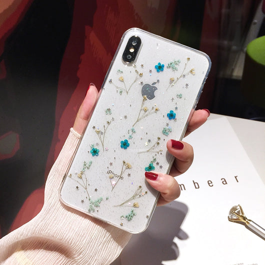 Funda para celular con flores secas en resina epoxi - Image 13