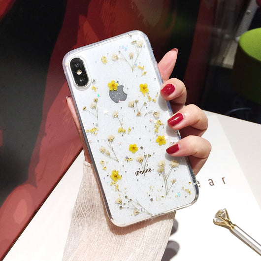 Funda para celular con flores secas en resina epoxi - Image 14