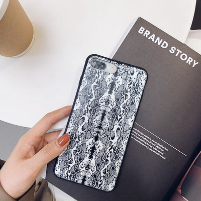 Funda de Celular Efecto Cuero Premium - Image 9