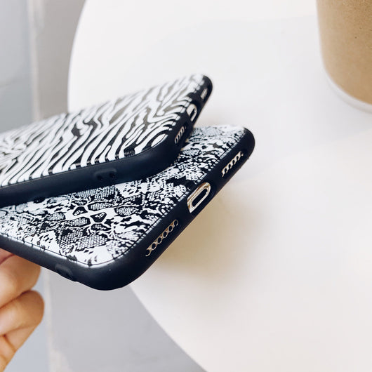 Funda de Celular Efecto Cuero Premium - Image 12