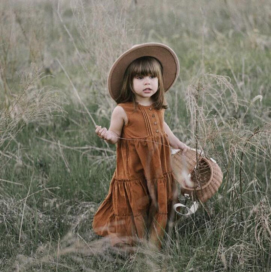 Vestido Princesa Niña Lino Plisado con Encaje - Colección Verano Europeo - Image 11