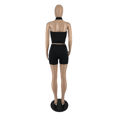Conjunto de Verano para Mujer con Escote Halter y Shorts - Image 20