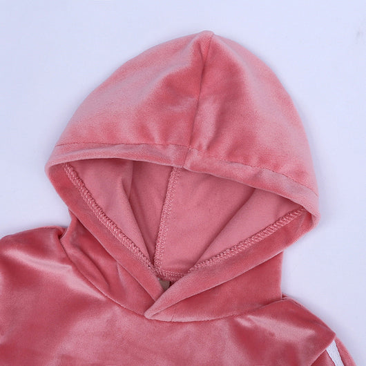 Conjunto Doble de Terciopelo para Niños - Image 6