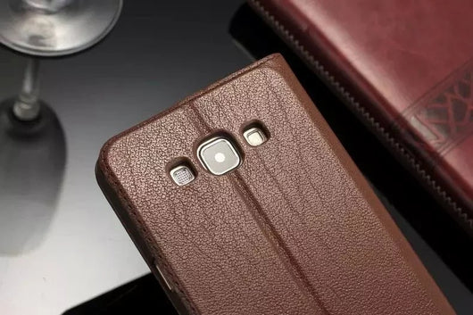 Funda Protectora de Cuero tipo Concha para Smartphone - Image 11