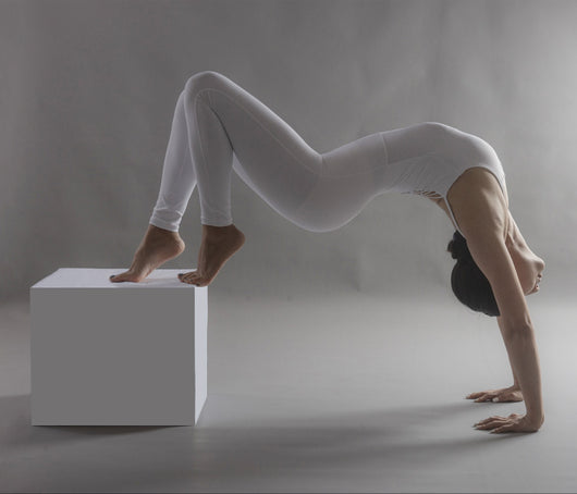 Traje de Yoga Aéreo Ajustado Profesional para Verano - Image 10