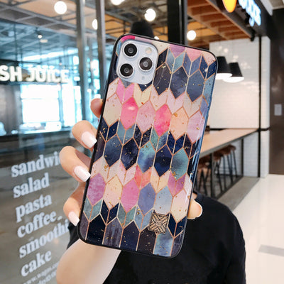 Funda para celular con diseño geométrico y lámina dorada - Image 10