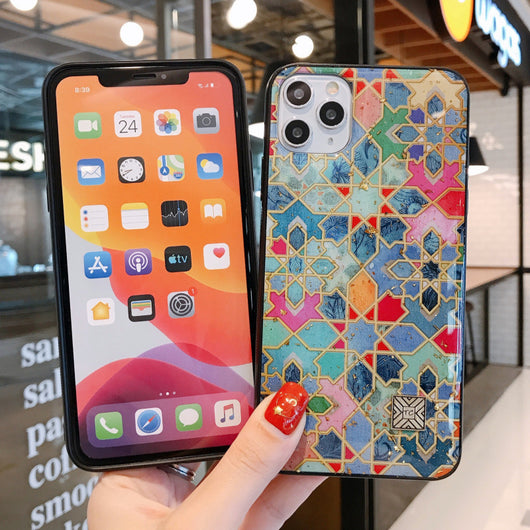 Funda para celular con diseño geométrico y lámina dorada - Image 14