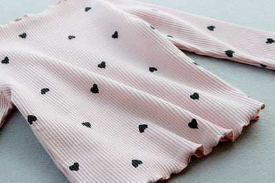 Camiseta Infantil de Manga Larga Love - Prenda Base Versátil - Image 20