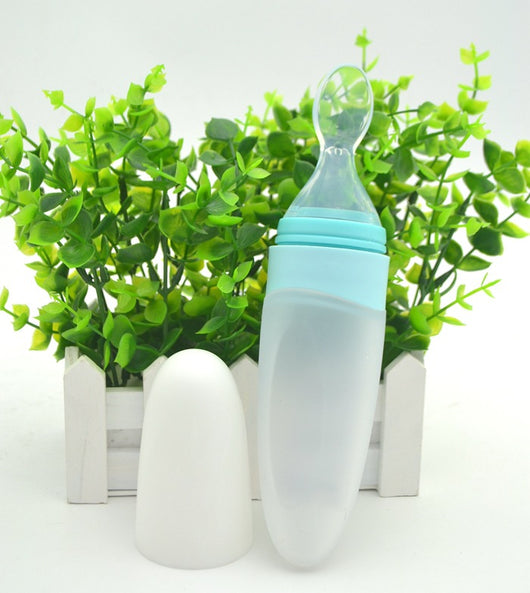 Cuchara Blanda de Silicona con Barrera para Papillas + Botella Exprimible Portátil - Image 9