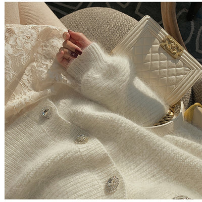 Cardigan Retro de Terciopelo Visón con Mangas Farol - Comodidad Atemporal - Image 8