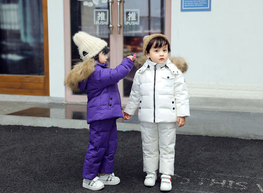 Conjunto de Invierno para Niño: Chaqueta Acolchada y Peto de Nieve - Image 9