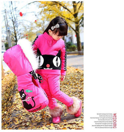 Conjunto Invernal de Tres Piezas para Niñas - Suéter y Traje de Terciopelo Acolchado - Image 17
