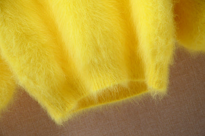 Suéter Holgado de Terciopelo Mink con Cuello Redondo y Mangas Linterna para Mujer - Image 12