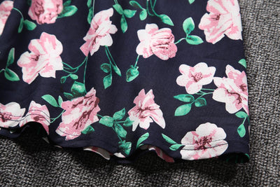 Conjunto de Falda y Chaleco Niña con Diseño LOVE - Image 9