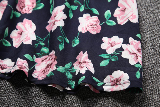 Conjunto de Falda y Chaleco Niña con Diseño LOVE - Image 9