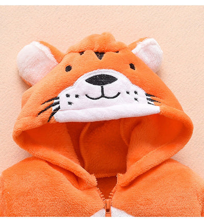 Pijama Enterizo de Bebé en Velvet Cálido - Image 27