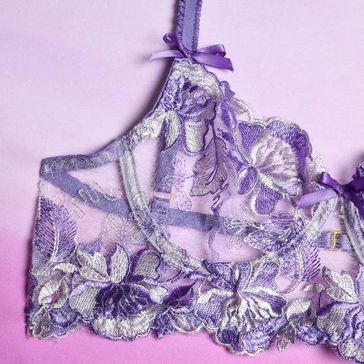 Conjunto de Faja Clásica con Bordado Floral y Patchwork - Image 15