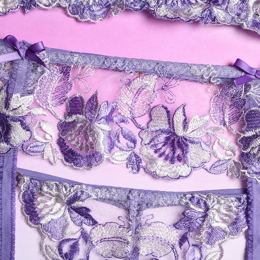 Conjunto de Faja Clásica con Bordado Floral y Patchwork - Image 16