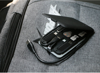 Organizador Portátil 5 en 1: Bolsa Multiusos para Cables, Tarjetas y Cargador Inalámbrico - Image 10