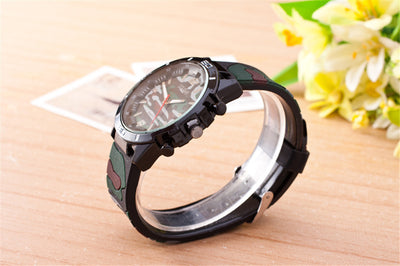 Reloj de Cuarzo Camuflaje con Correa de Silicona - Image 7