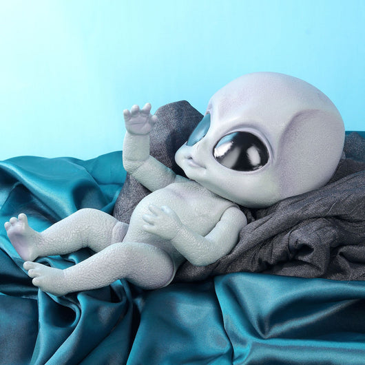Muñeco Alienígena Realista - Image 11